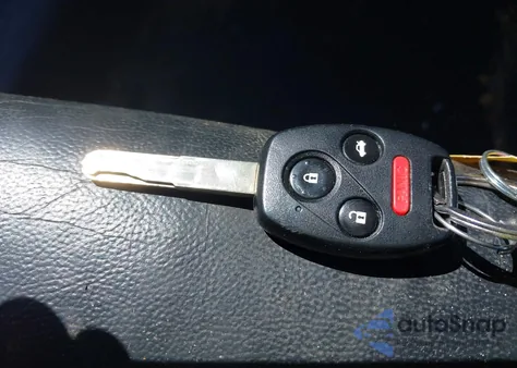 2011 Honda Accord 3.5 Ex-L from USA, damaged, VIN 1HGCS2B82BA005544